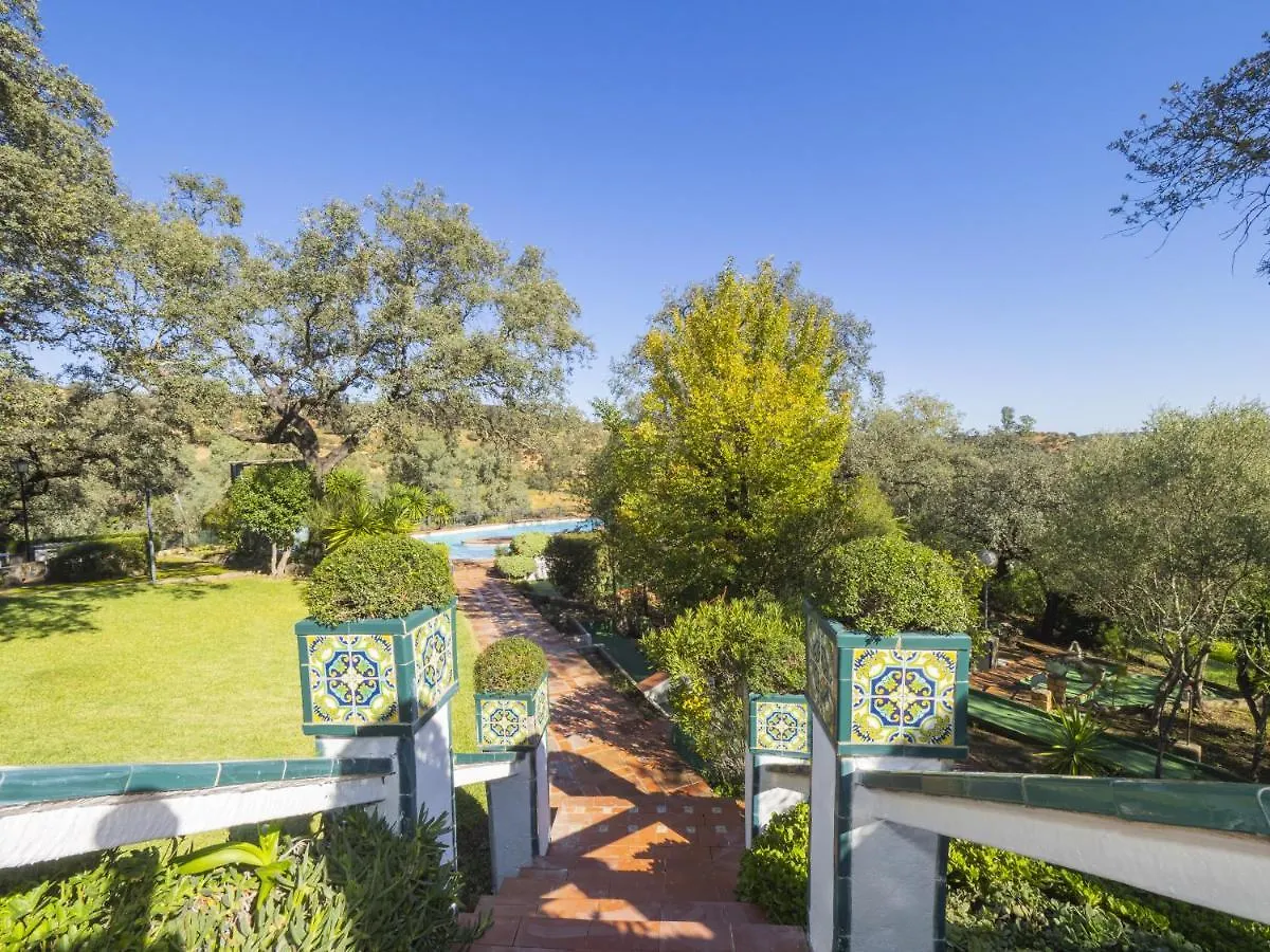 Holiday home Cubo'S Quinta De Los Cisnes & Minigolf Included Guillena