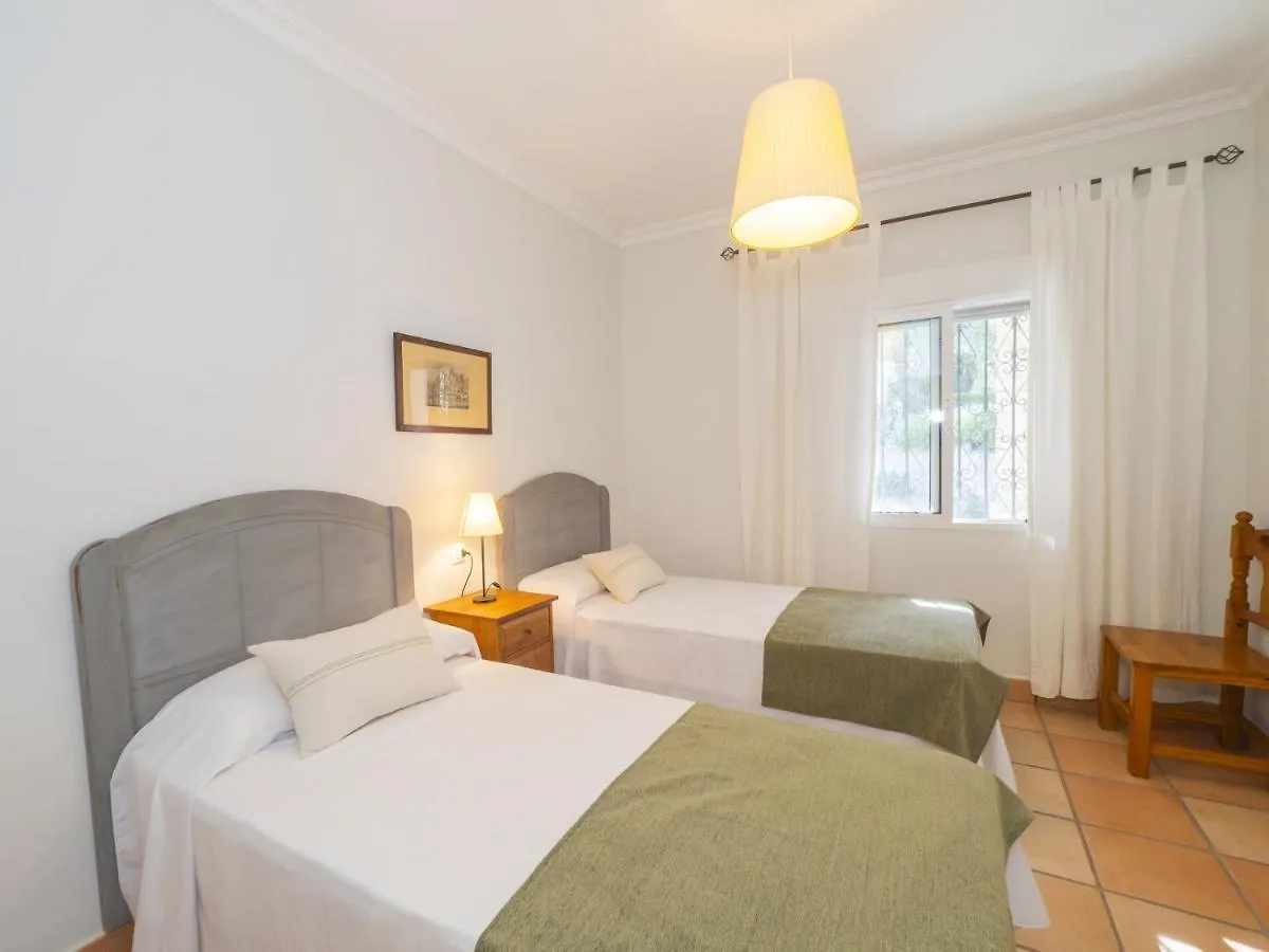 Holiday home Cubo'S Quinta De Los Cisnes & Minigolf Included Guillena Spain