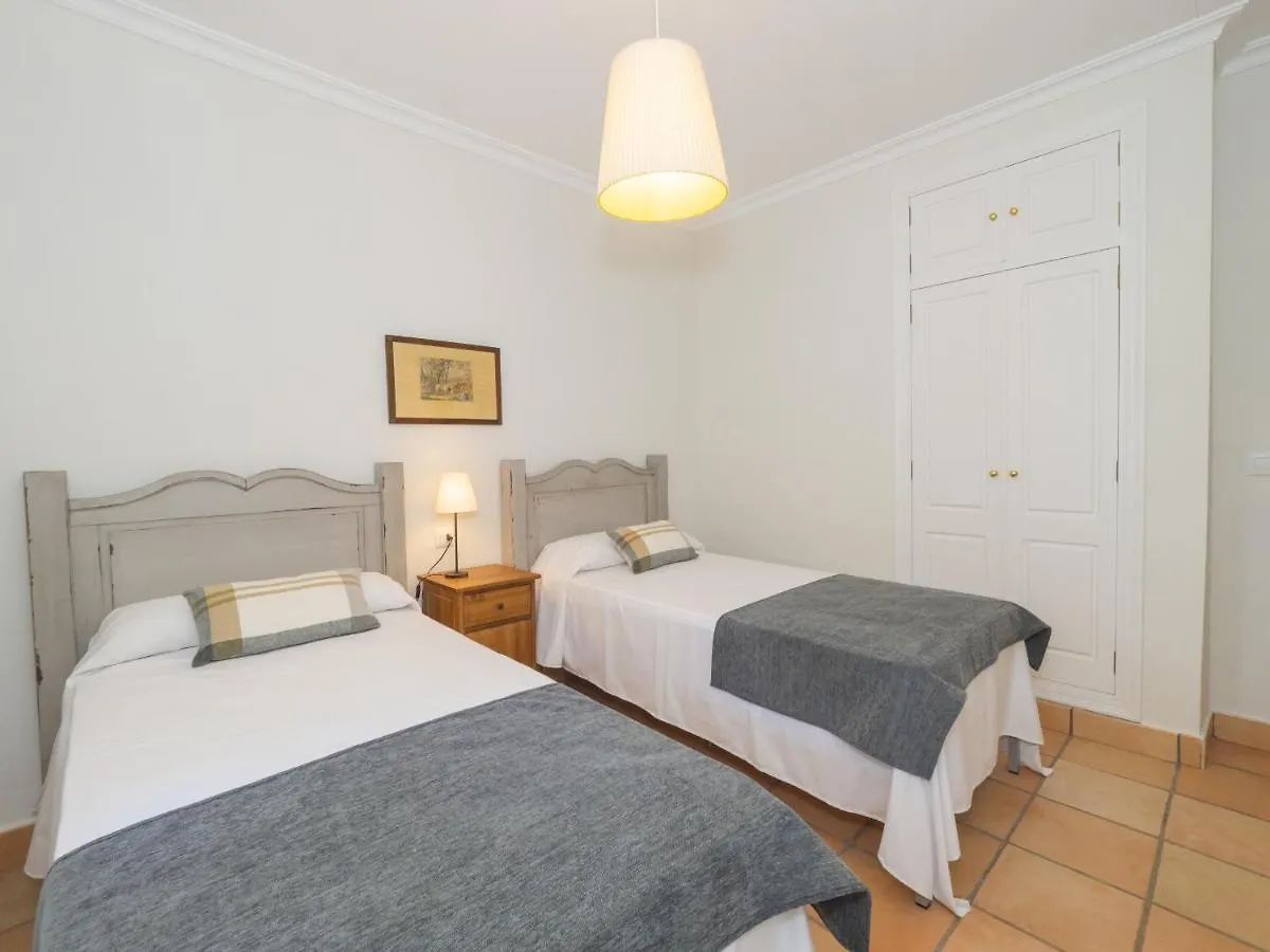 Holiday home Cubo'S Quinta De Los Cisnes & Minigolf Included Guillena Spain