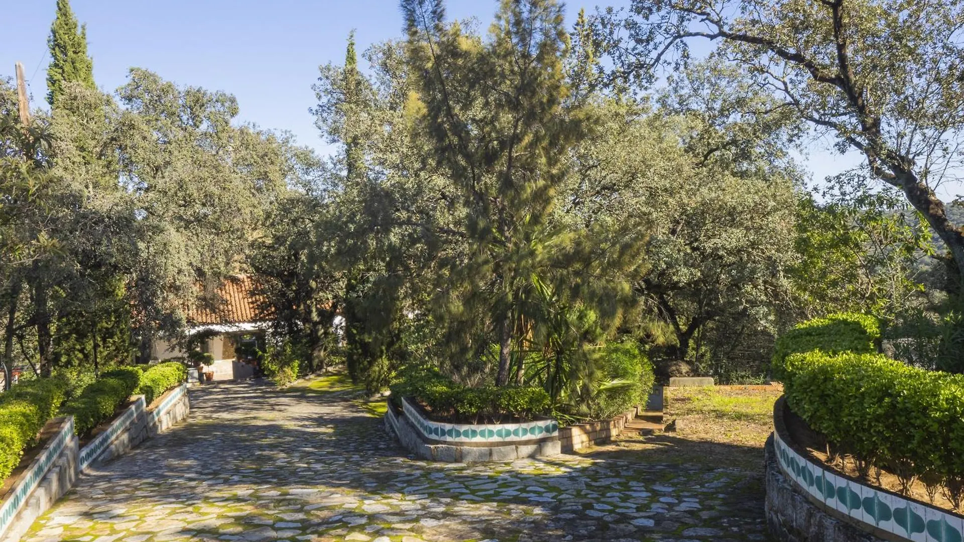 Cubo'S Quinta De Los Cisnes & Minigolf Included Guillena 0*,